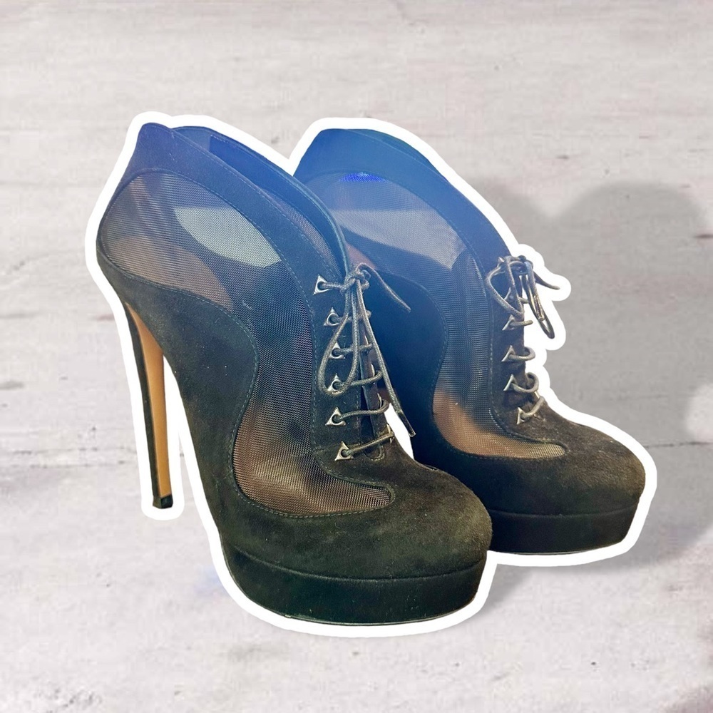 Azzedine Alaia Black Suede & Mesh Lace Up Ankle Booties Size 37.5